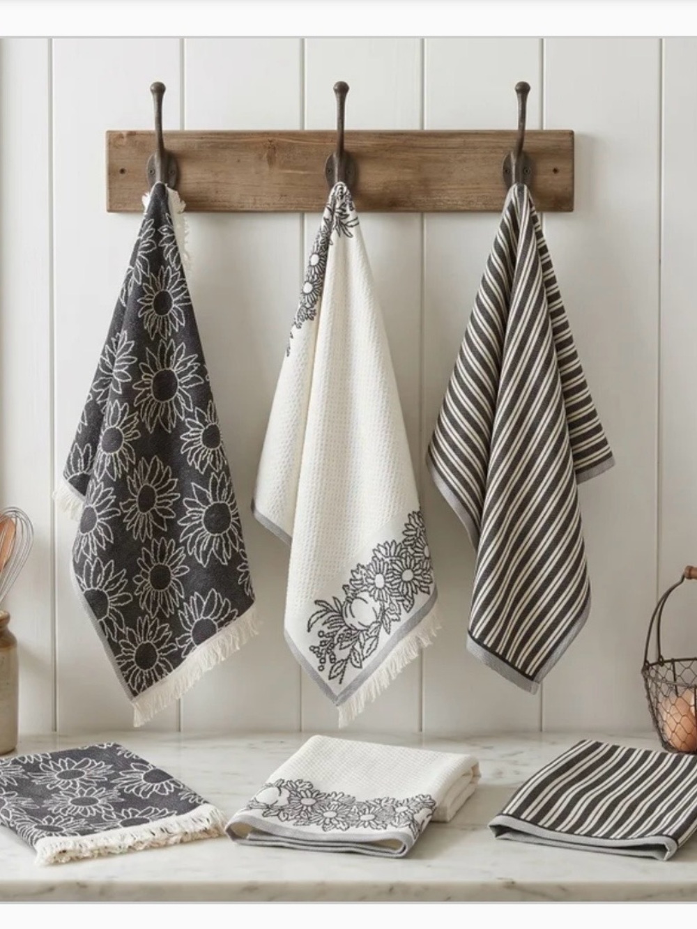Set of 3 kitchen towels NWT
